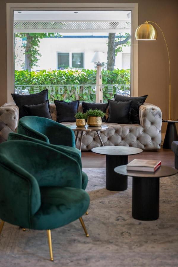 Hotel Maestrale Riccione Buitenkant foto